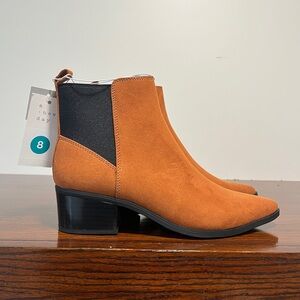 NWT Women’s ankle boots